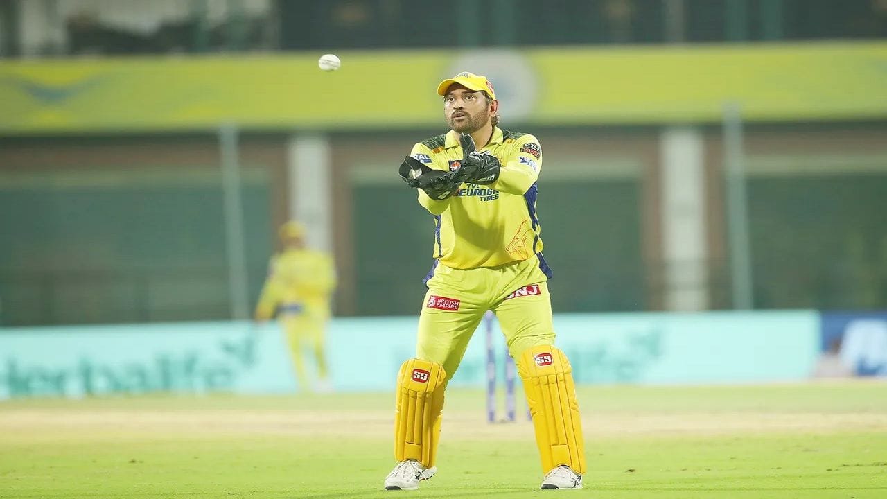 'Why Should MS Dhoni Retire'? Yusuf Pathan Feels CSK Captain Can Play For Five Years As Impact Player
